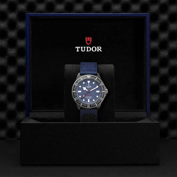 M25707KN 0001 tudor watch carousel 4 4 10 2023