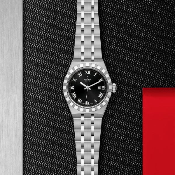 M28300 0003 tudor watch carousel 2 4 10 2023 1