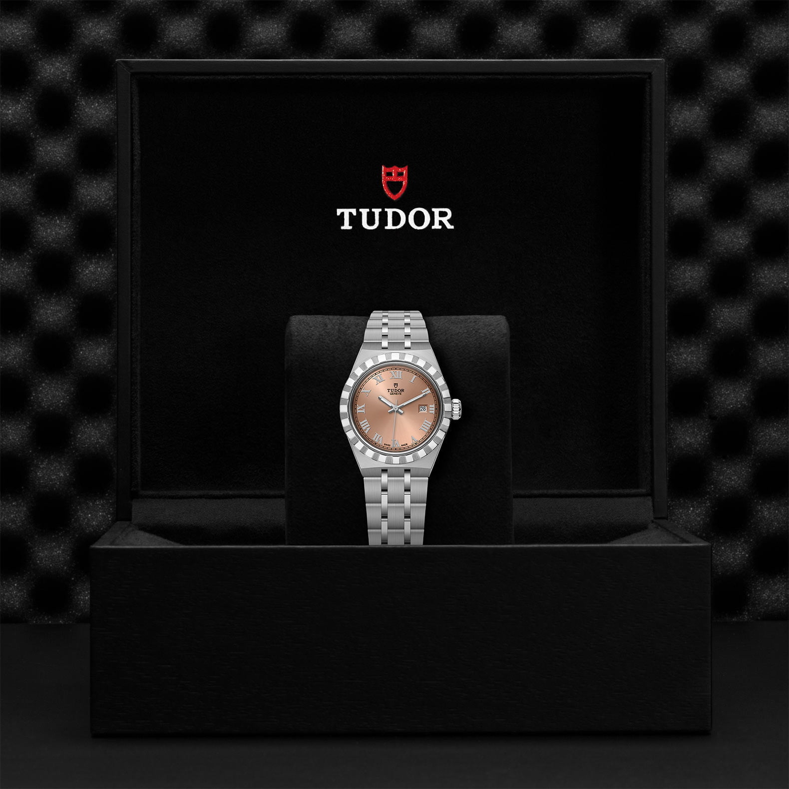 M28300 0008 Tudor Watch Carousel 4 4 10 2023 1