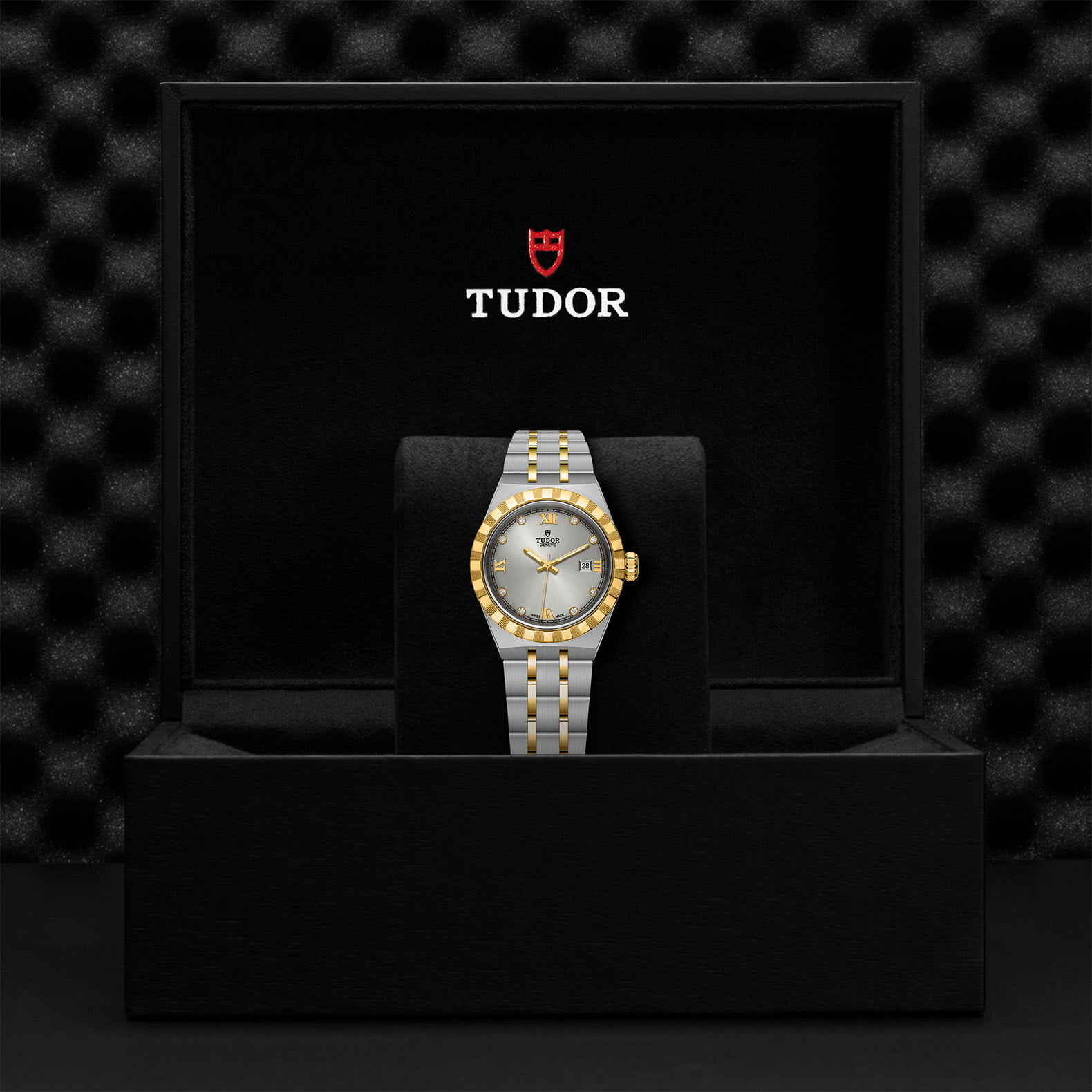 M28303 0002 Tudor Watch Carousel 4 4 10 2023 1