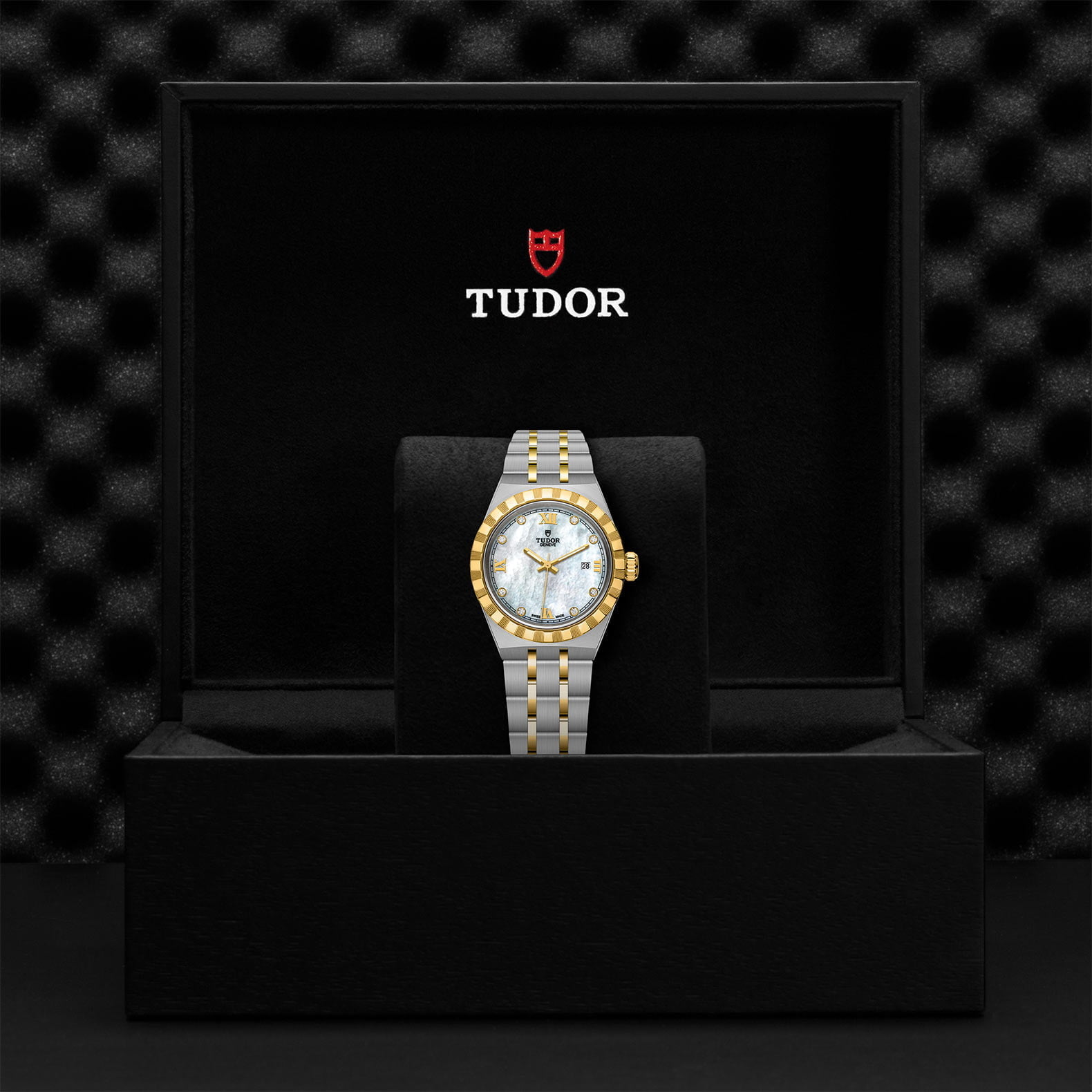 M28303 0007 Tudor Watch Carousel 4 4 10 2023 1