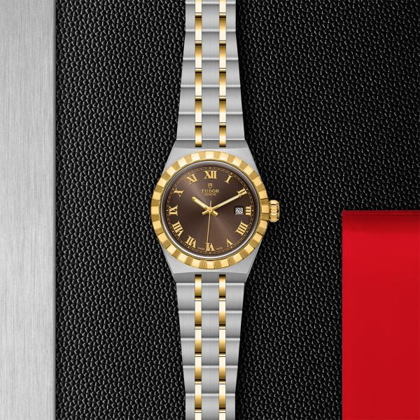 M28303 0008 tudor watch carousel 2 4 10 2023 1