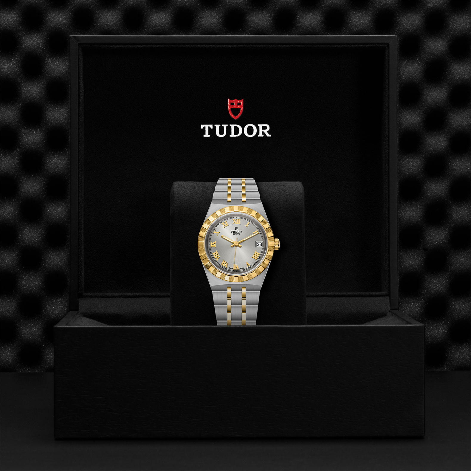 M28403 0001 Tudor Watch Carousel 4 4 10 2023 1