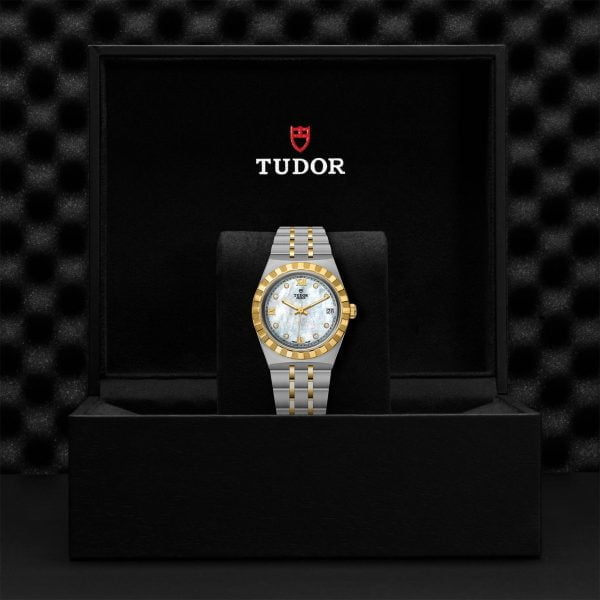 M28403 0007 tudor watch carousel 4 4 10 2023 1