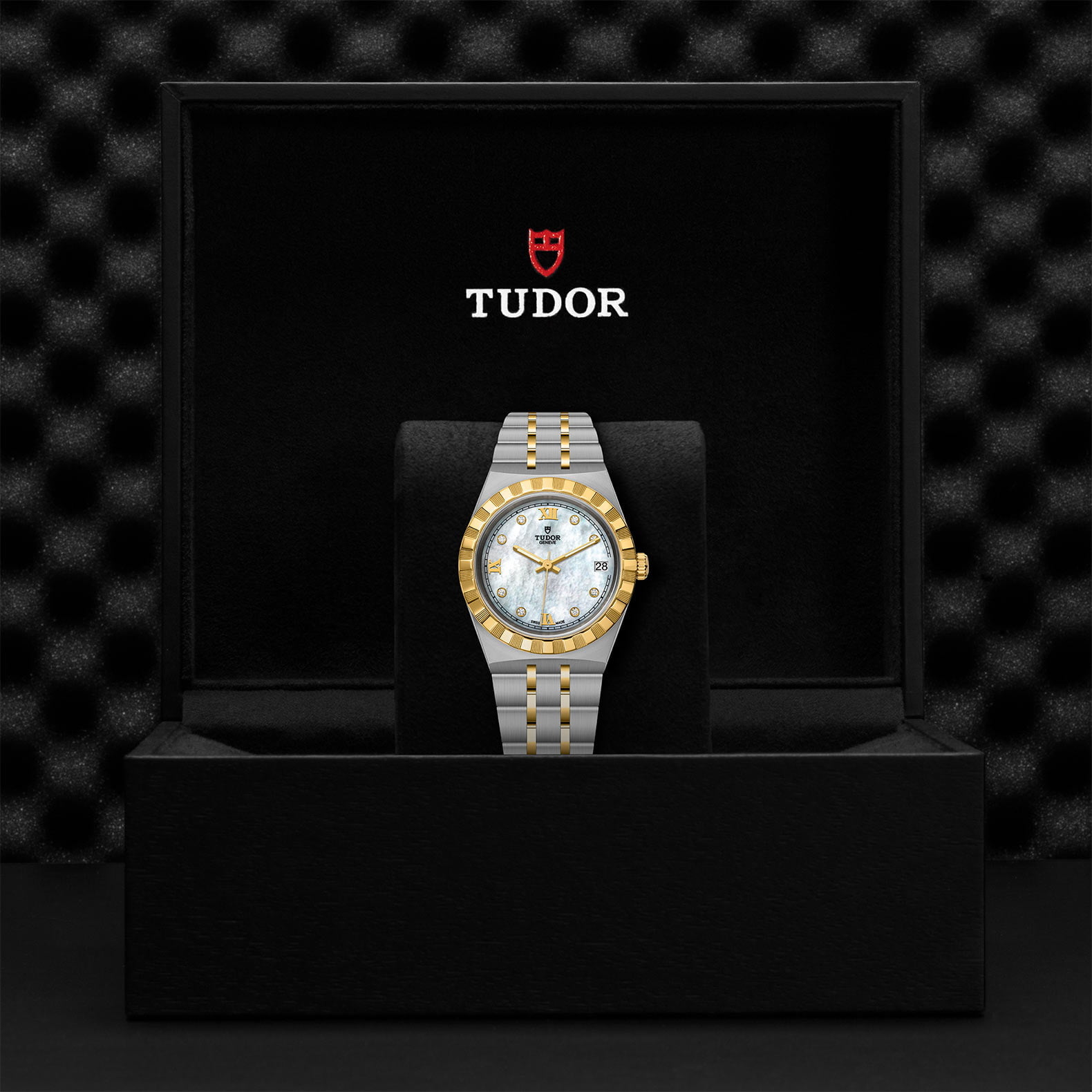 M28403 0007 Tudor Watch Carousel 4 4 10 2023 1
