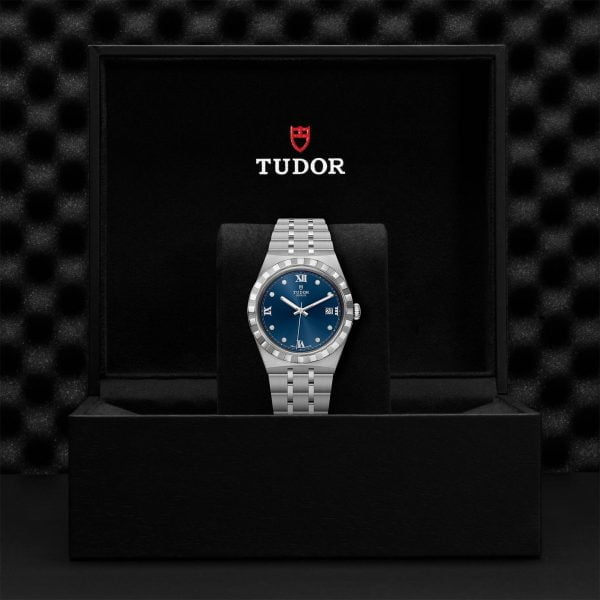 M28500 0006 tudor watch carousel 4 4 10 2023 1