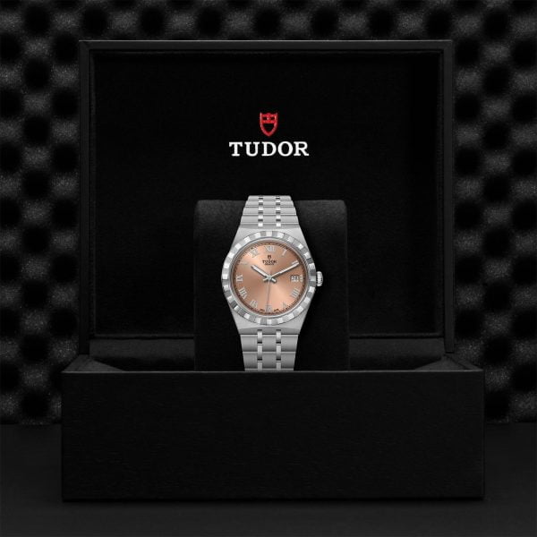 M28500 0007 tudor watch carousel 4 4 10 2023 1