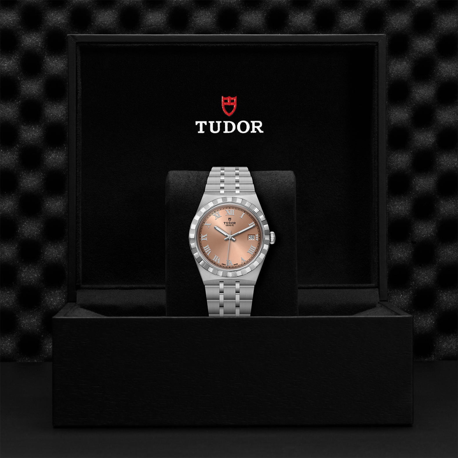 M28500 0007 Tudor Watch Carousel 4 4 10 2023 1