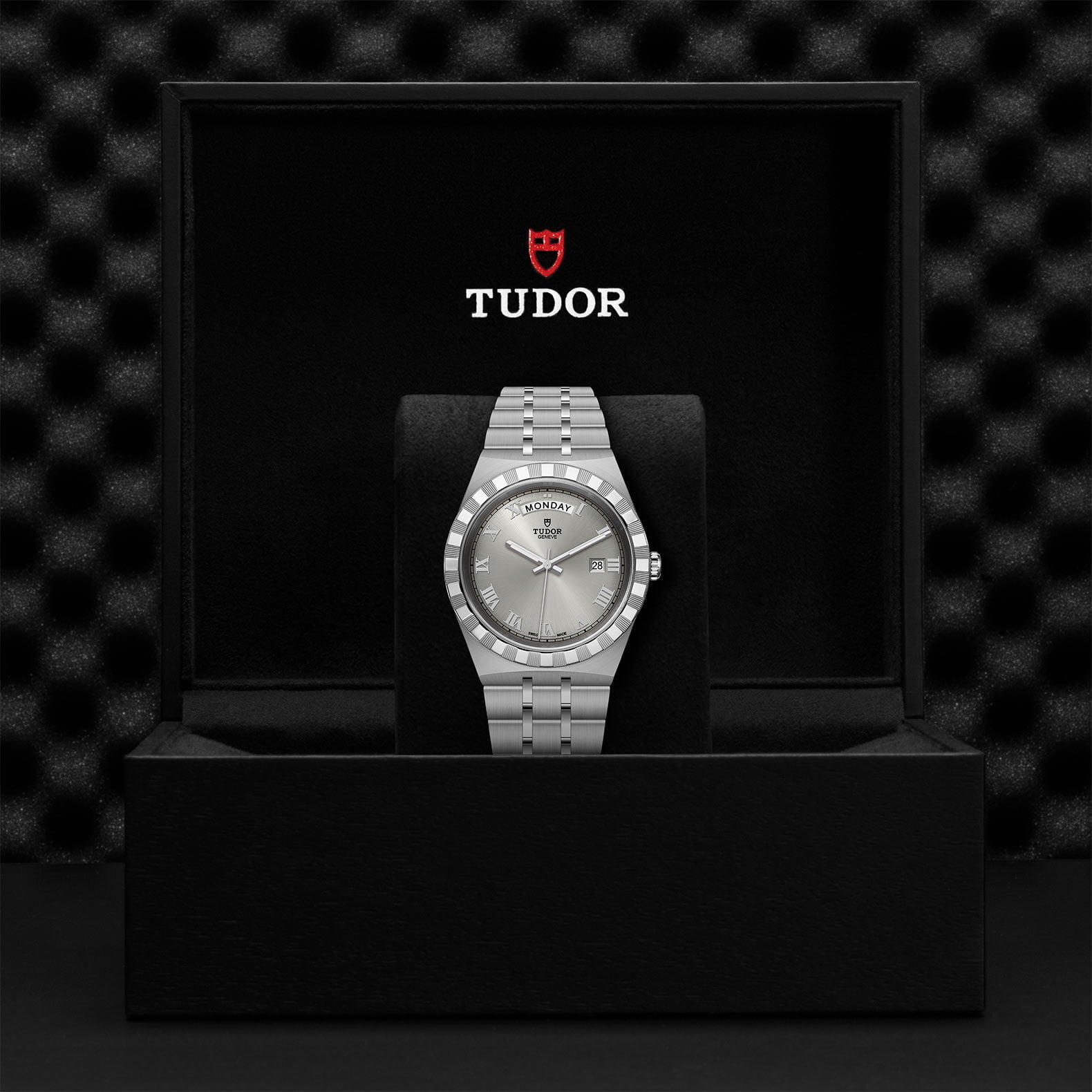 M28600 0001 Tudor Watch Carousel 4 4 10 2023 1