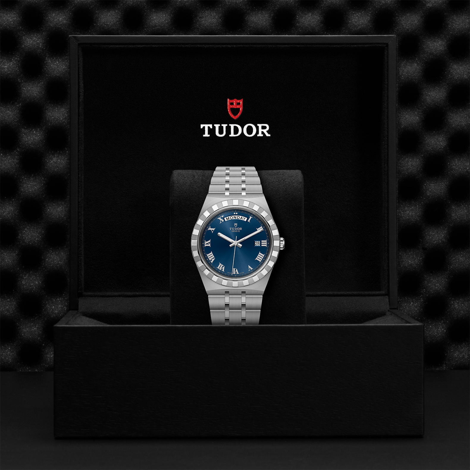M28600 0005 Tudor Watch Carousel 4 4 10 2023 1