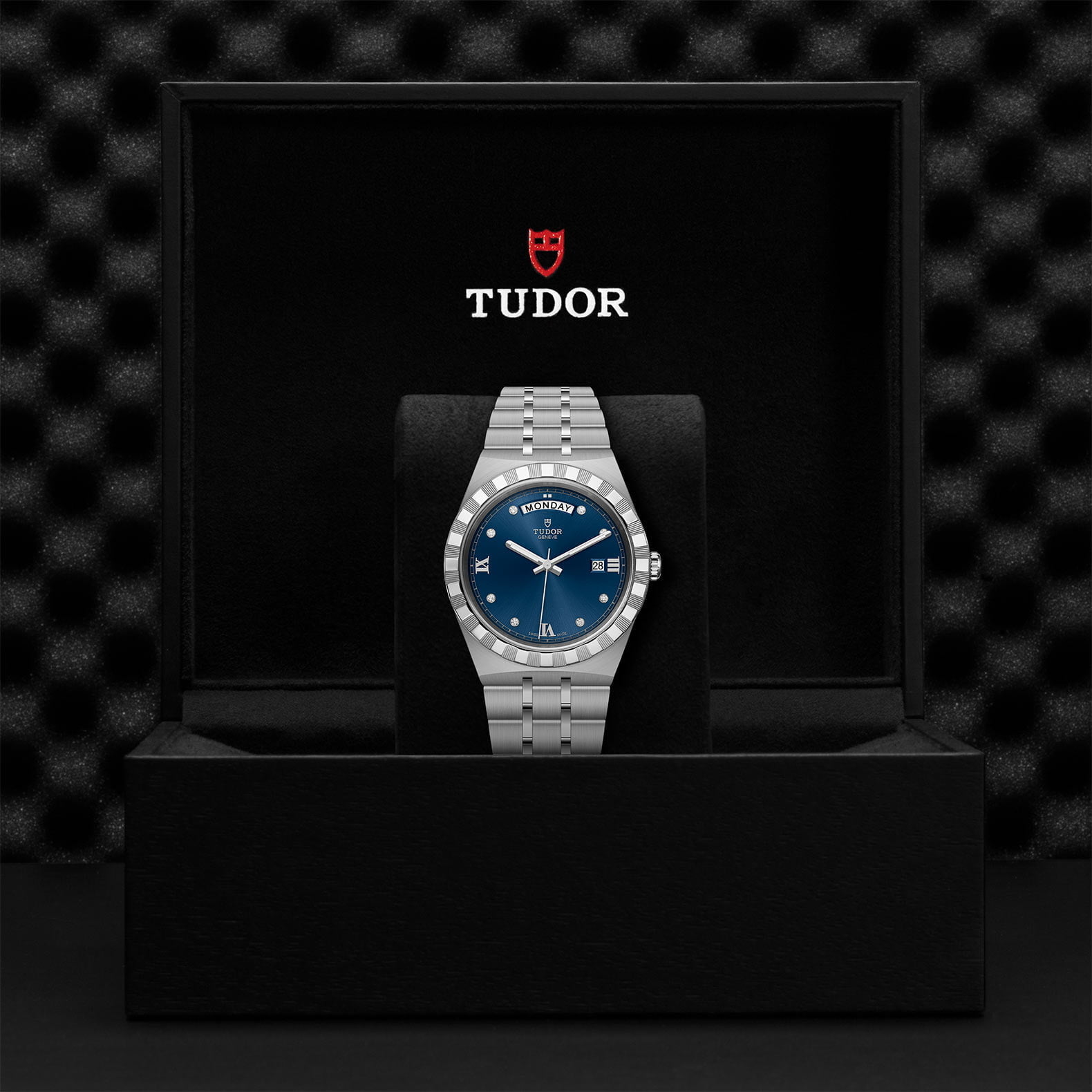 M28600 0006 Tudor Watch Carousel 4 4 10 2023 1