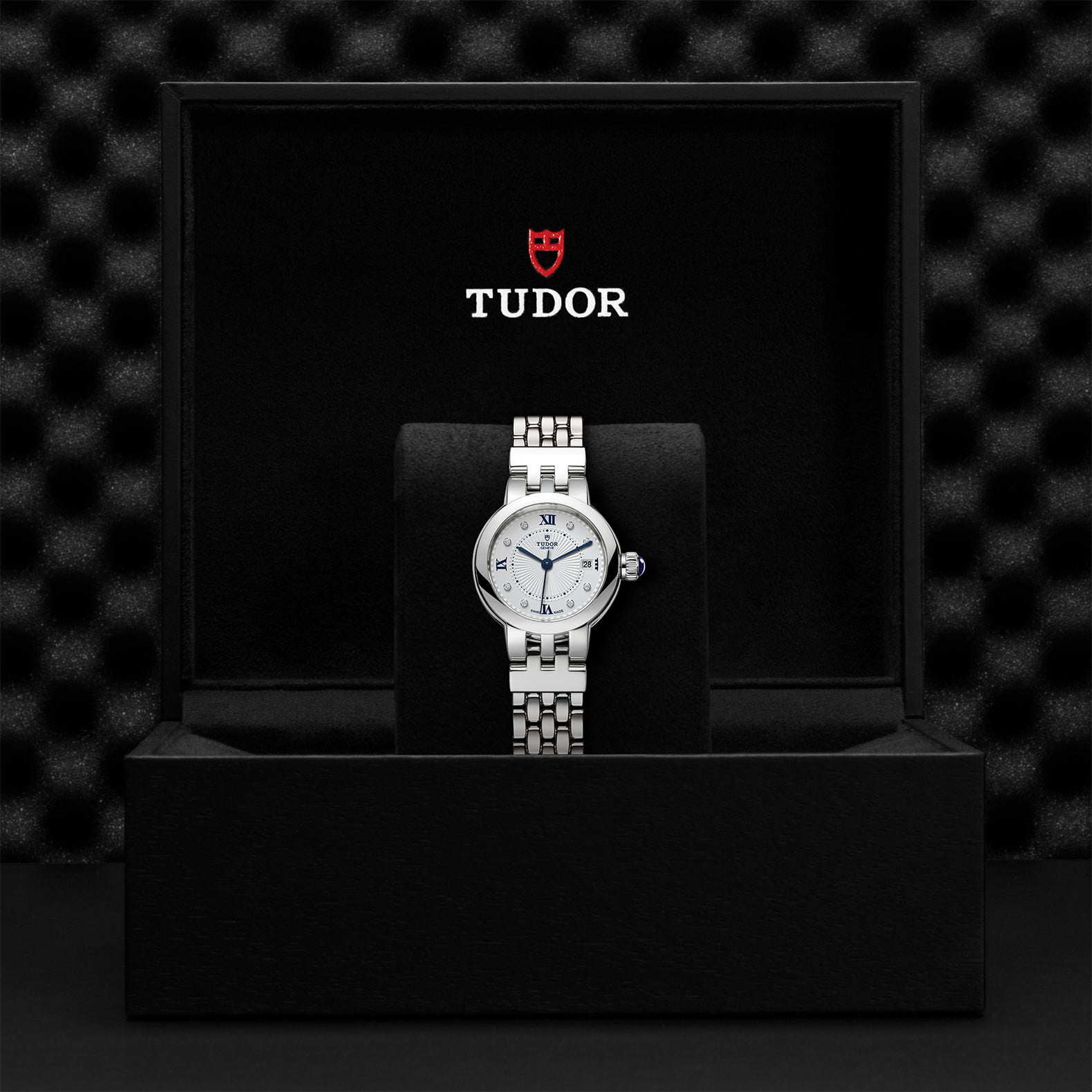 M35200 0004 Tudor Watch Carousel 4 4 10 2023 1