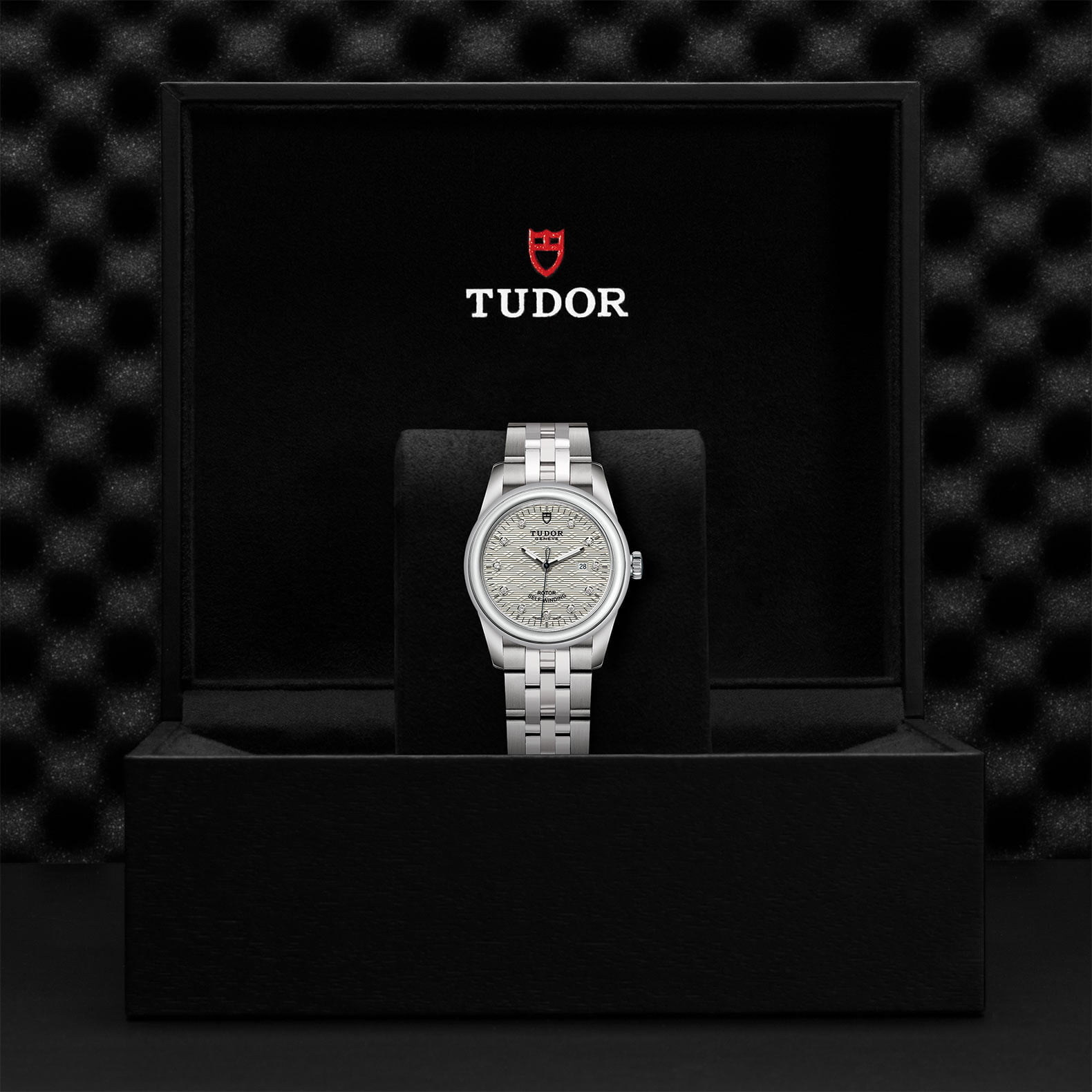 M53000 0009 Tudor Watch Carousel 4 4 10 2023 1