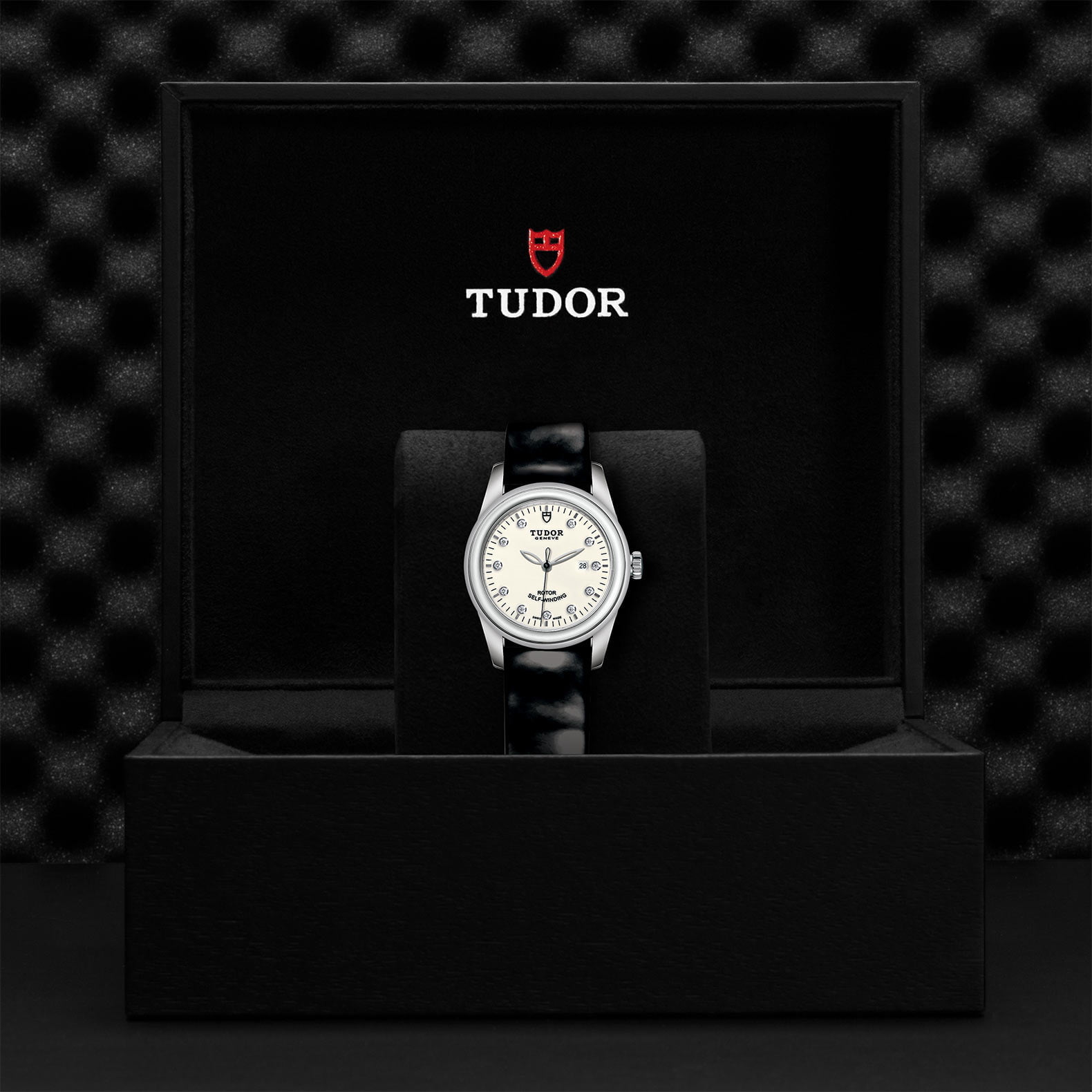 M53000 0092 Tudor Watch Carousel 4 4 10 2023 1