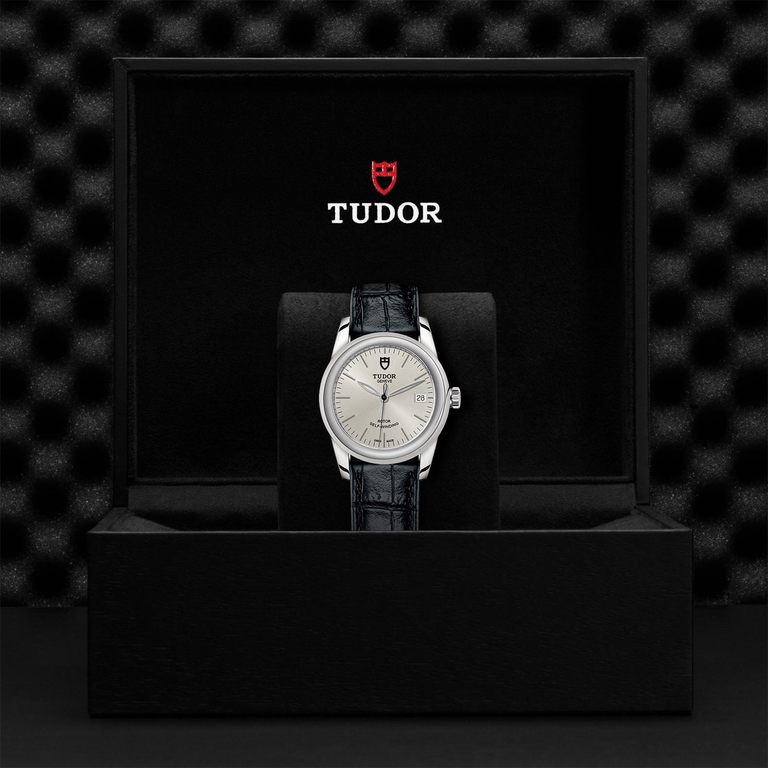M55000 0042 Tudor Watch Carousel 4 4 10 2023 1