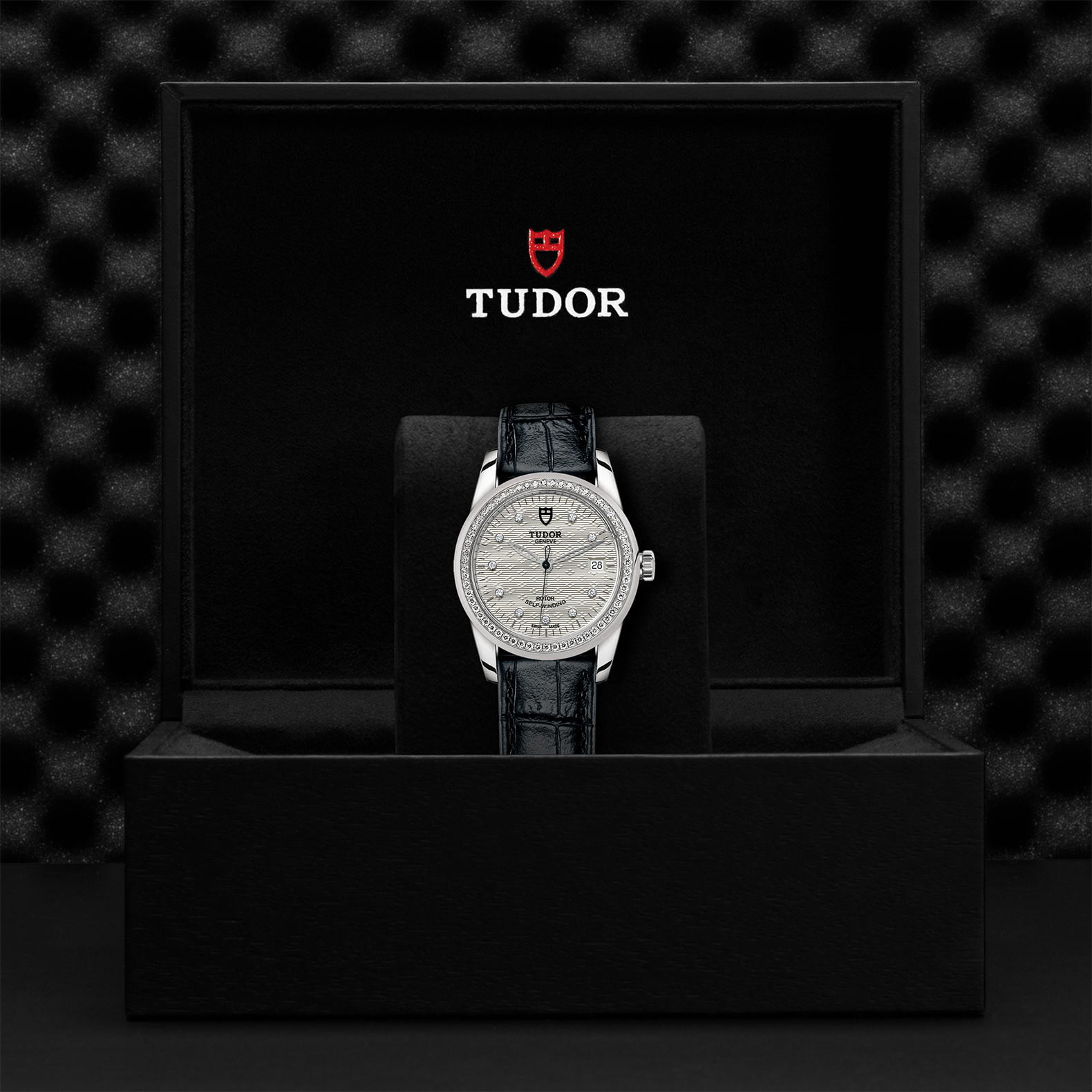 M55020 0060 Tudor Watch Carousel 4 4 10 2023 1