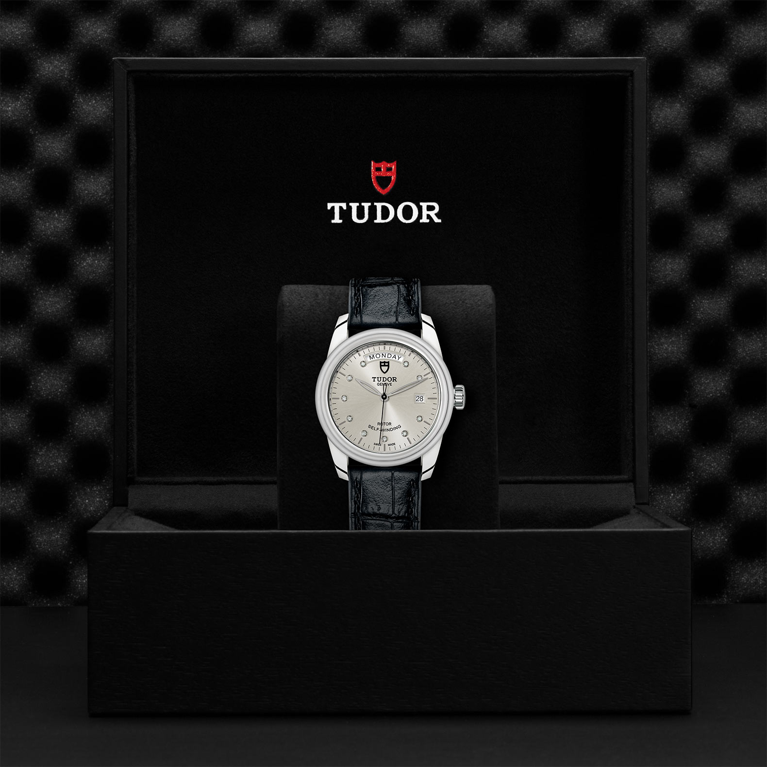 M56000 0028 Tudor Watch Carousel 4 4 10 2023 1