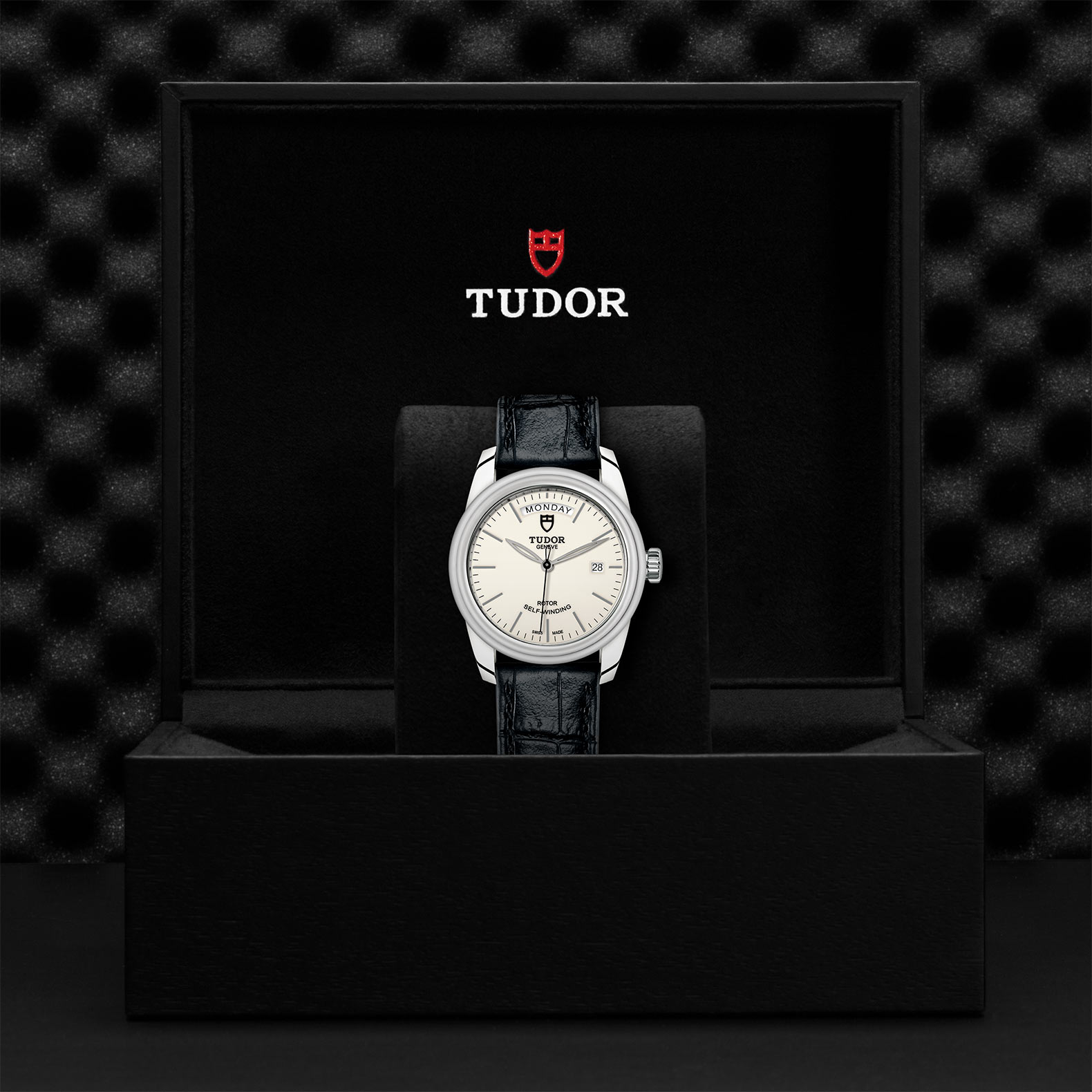 M56000 0176 Tudor Watch Carousel 4 4 10 2023 1