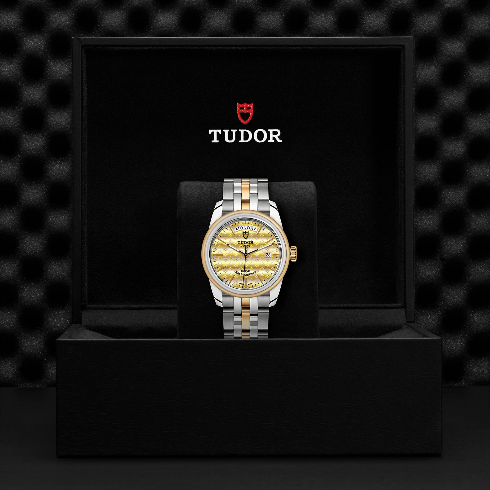 M56003 0003 Tudor Watch Carousel 4 4 10 2023 1