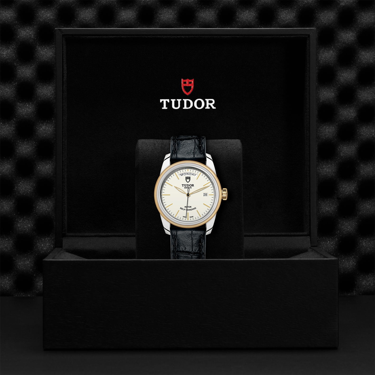 M56003 0107 Tudor Watch Carousel 4 4 10 2023 1