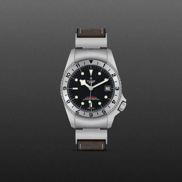 M70150 0001 tudor watch carousel 1 4 10 2023 1