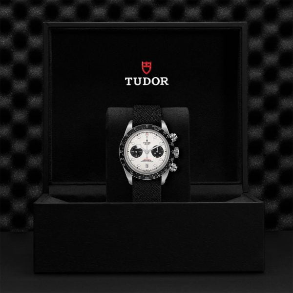 M79360N 0008 tudor watch carousel 4 4 10 2023 1