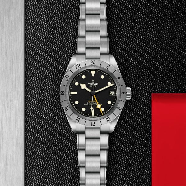 M79470 0001 tudor watch carousel 2 4 10 2023 1