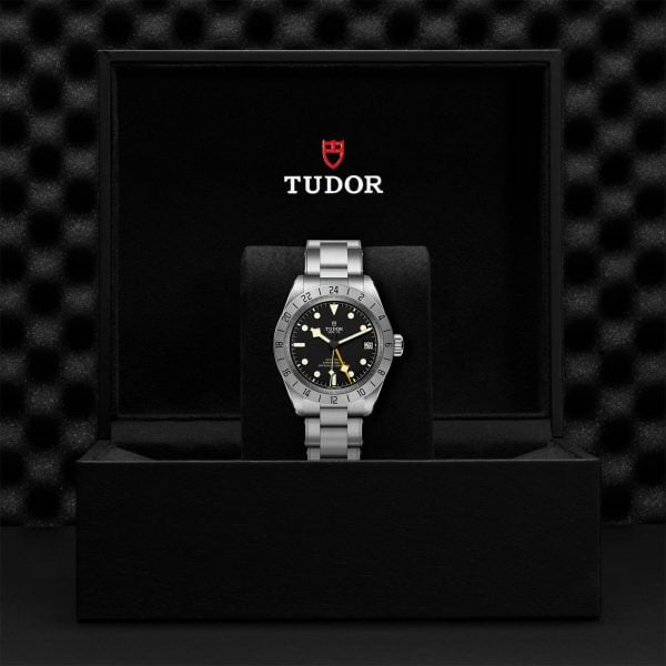 M79470 0001 tudor watch carousel 4 4 10 2023 1