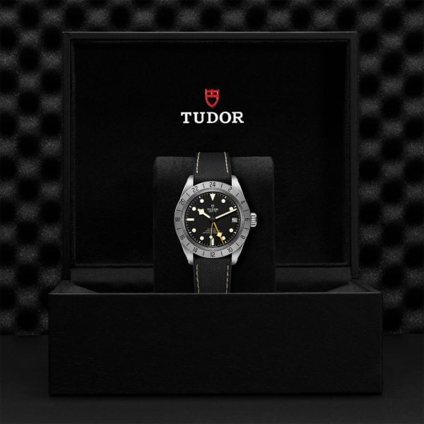 M79470 0003 tudor watch carousel 4 4 10 2023 1