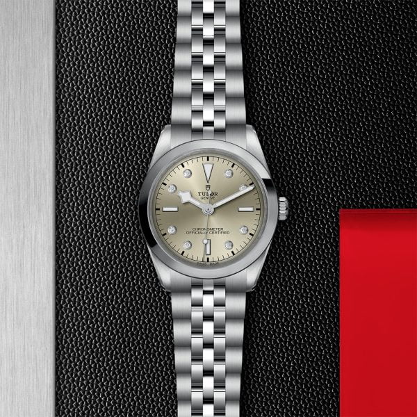 M79640 0006 tudor watch carousel 2 4 10 2023 1