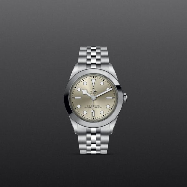 M79660 0003 tudor watch carousel 1 4 10 2023 1