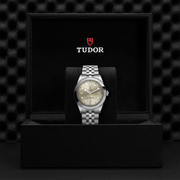 M79660 0003 tudor watch carousel 4 4 10 2023 1