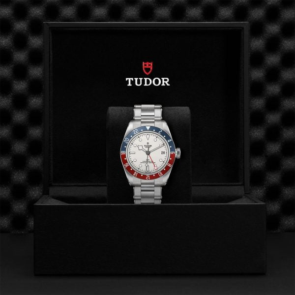 M79830RB 0010 tudor watch carousel 4 4 10 2023 1