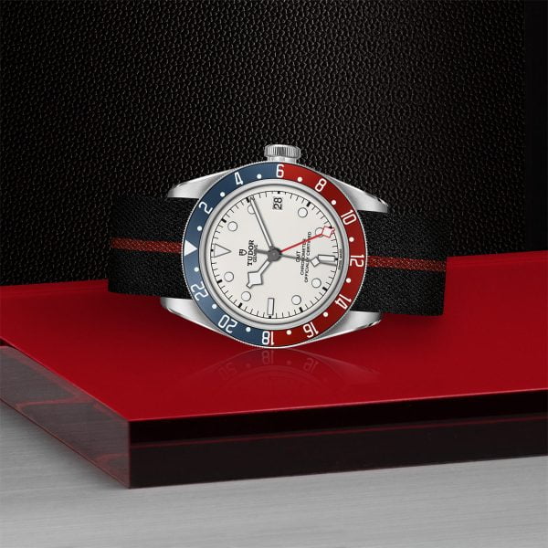 M79830RB 0012 tudor watch carousel 3 4 10 2023 1