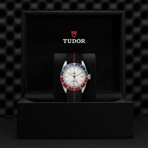 M79830RB 0012 tudor watch carousel 4 4 10 2023 1