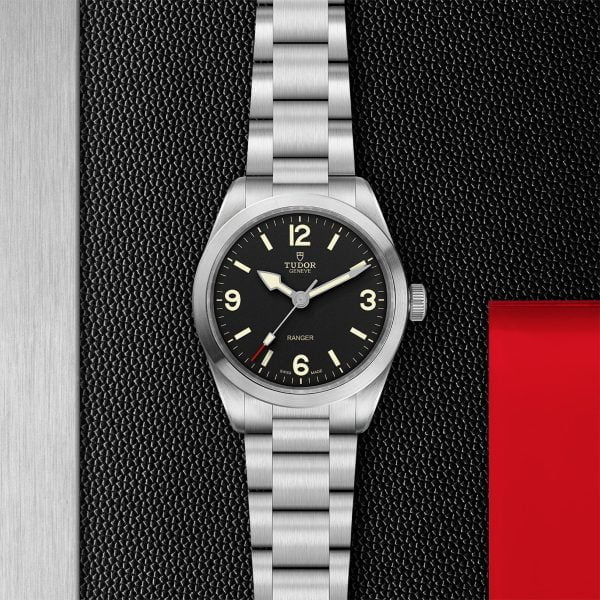 M79950 0001 tudor watch carousel 2 4 10 2023 1