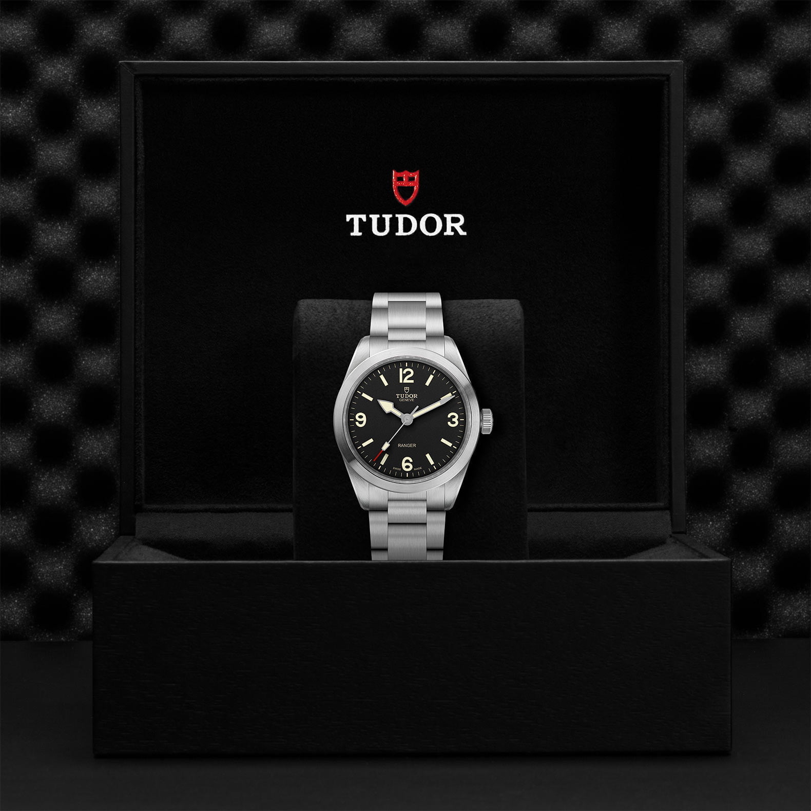 M79950 0001 Tudor Watch Carousel 4 4 10 2023 1
