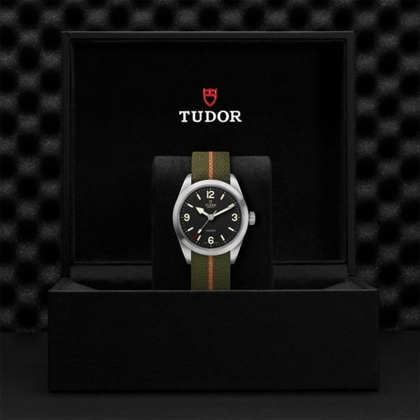 M79950 0003 tudor watch carousel 4 4 10 2023 1