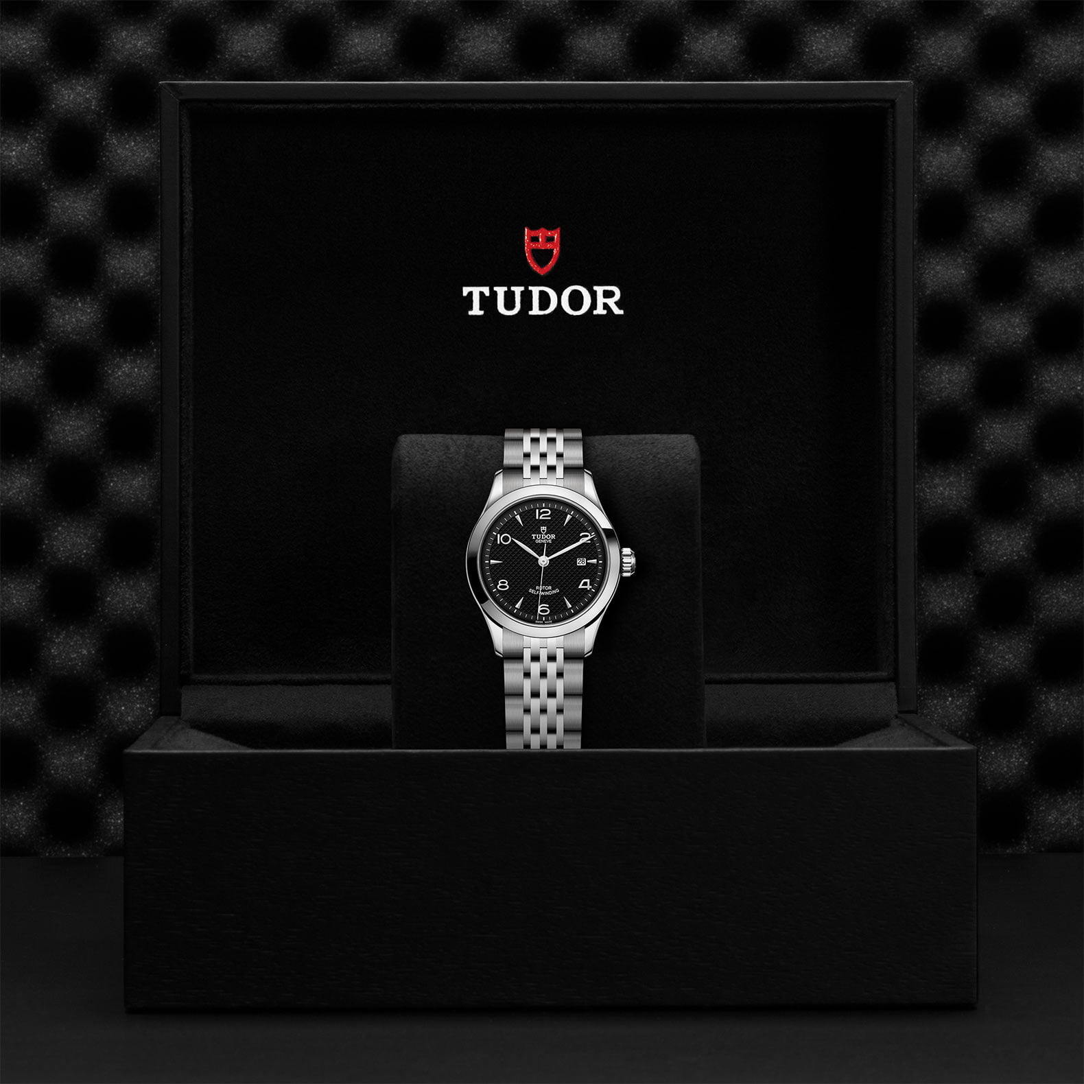 M91350 0002 Tudor Watch Carousel 4 4 10 2023 1