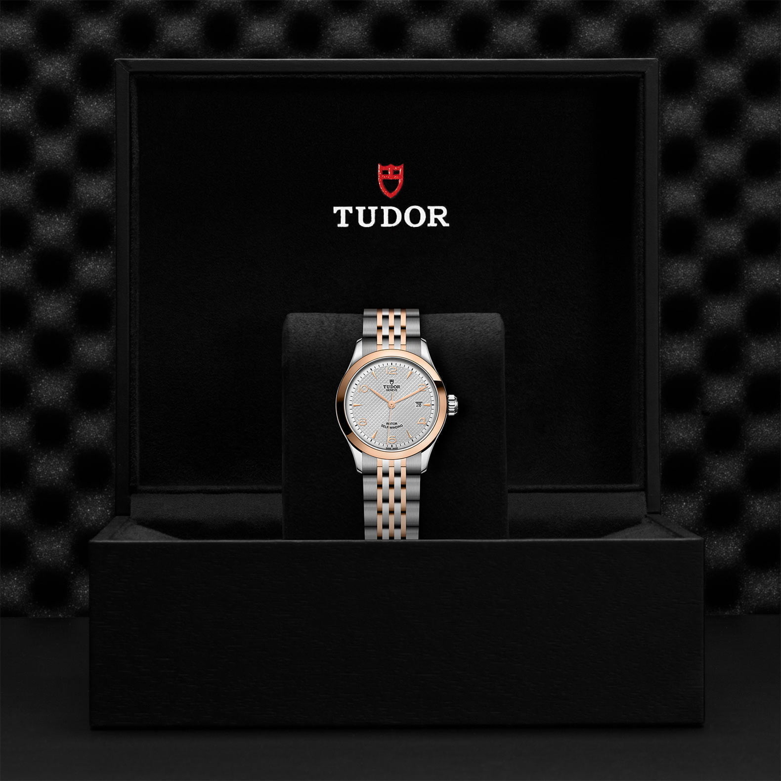 M91351 0001 Tudor Watch Carousel 4 4 10 2023 1