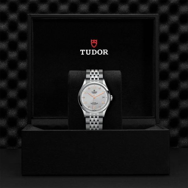 M91450 0003 tudor watch carousel 4 4 10 2023 1