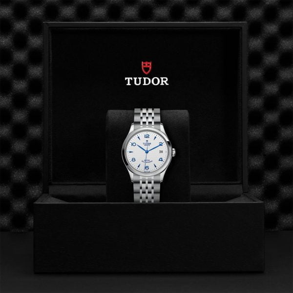 M91450 0005 tudor watch carousel 4 4 10 2023 1