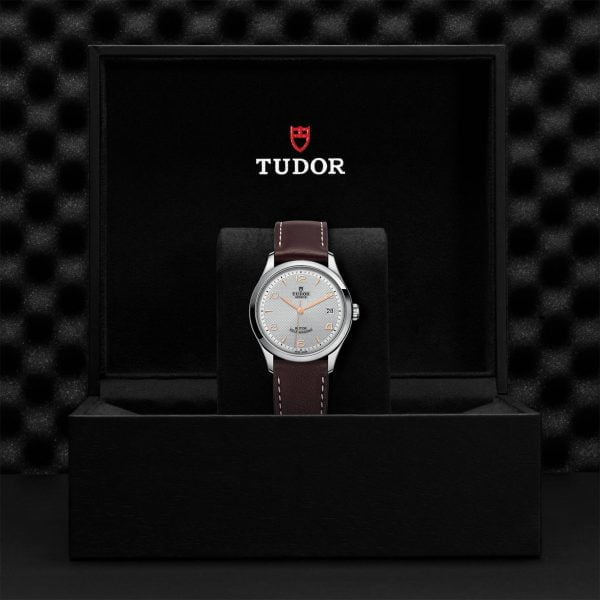 M91450 0006 tudor watch carousel 4 4 10 2023 1