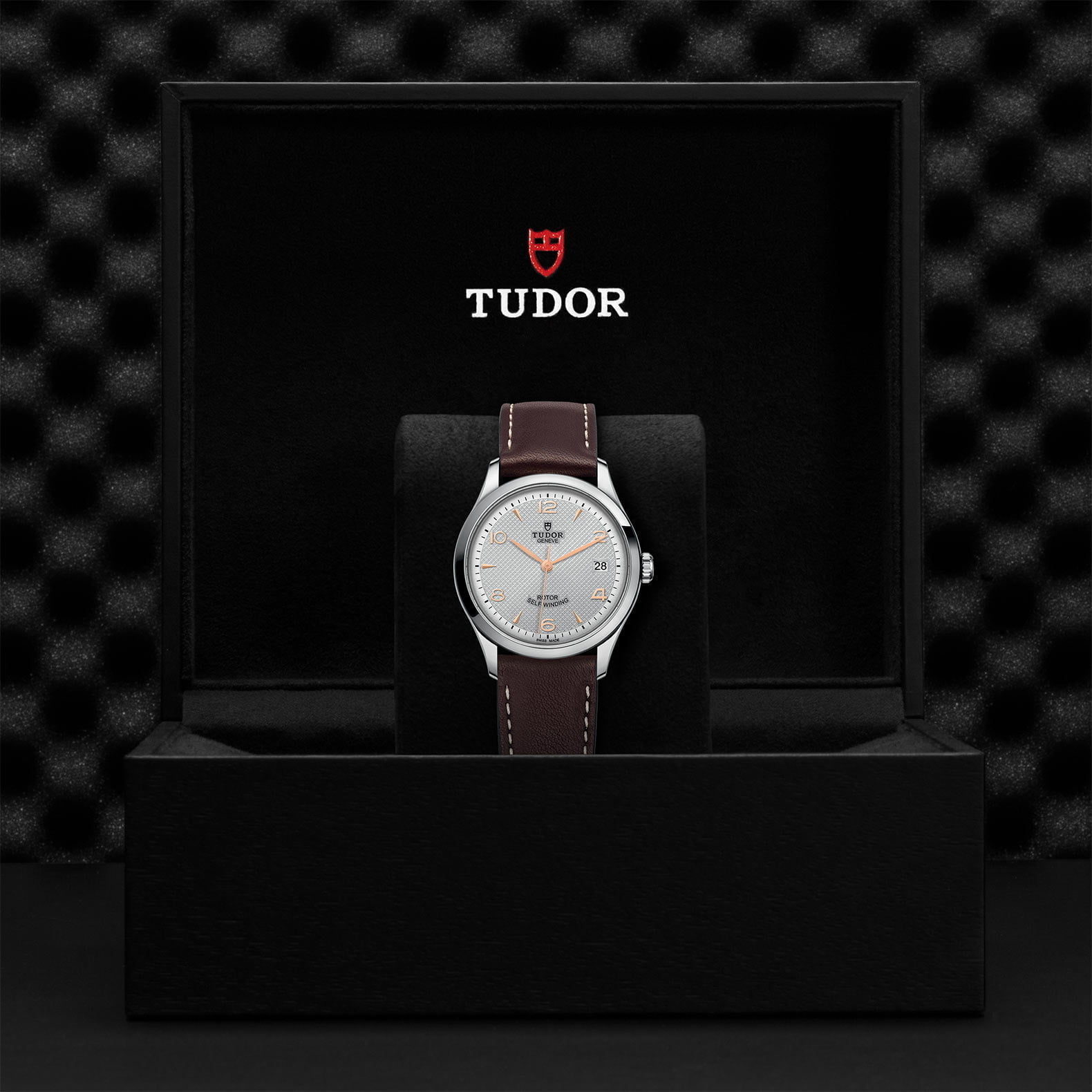 M91450 0006 Tudor Watch Carousel 4 4 10 2023 1