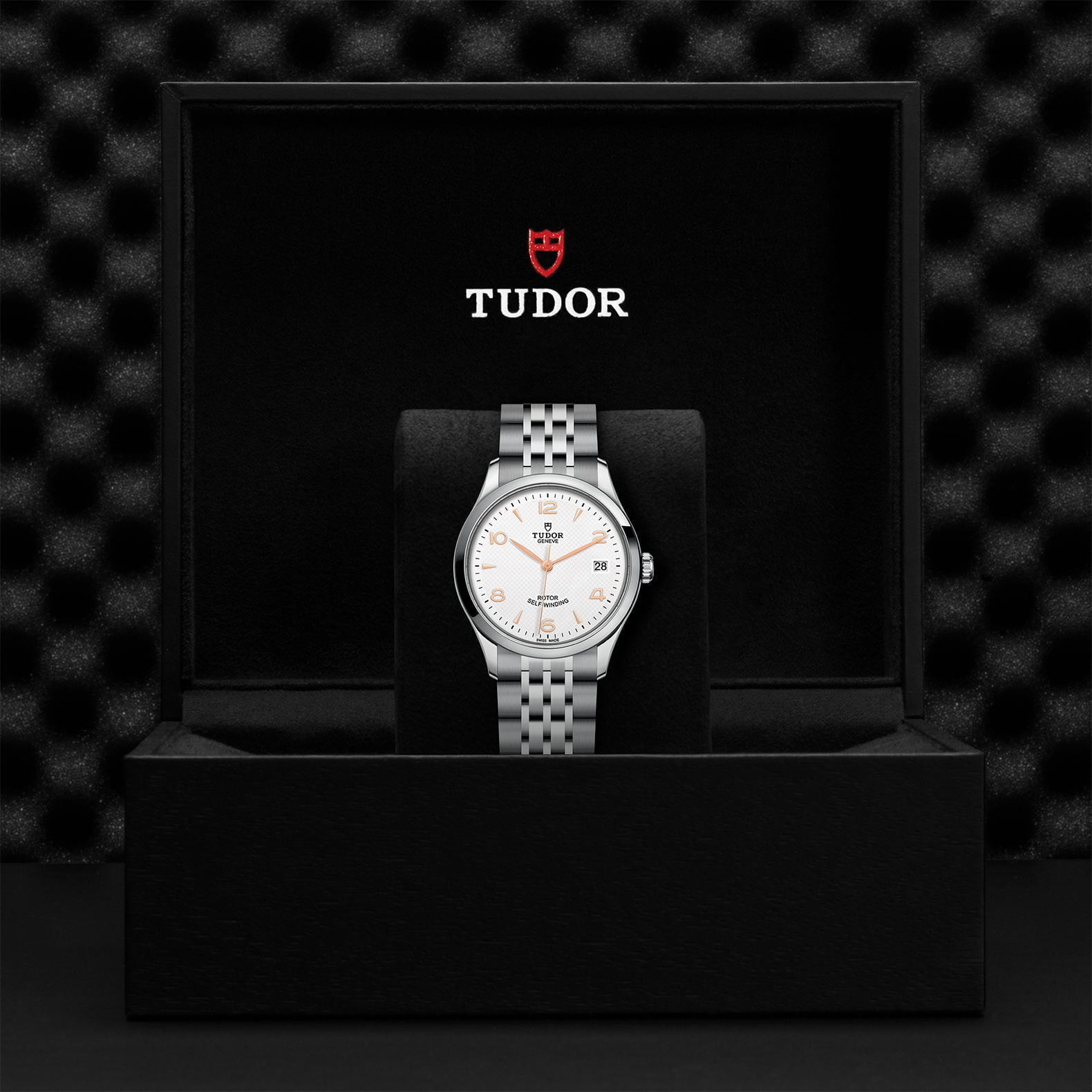 M91450 0011 Tudor Watch Carousel 4 4 10 2023 1