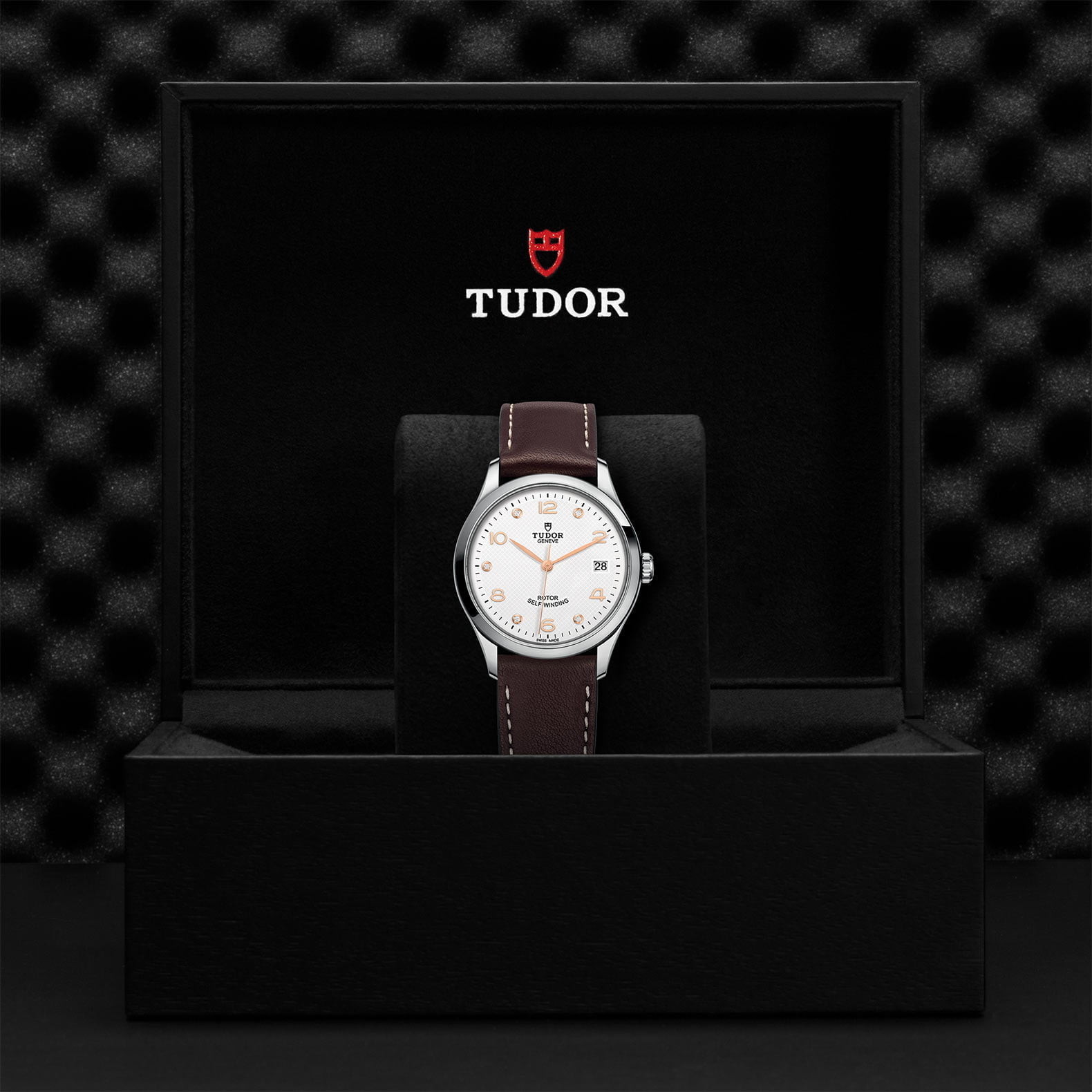 M91450 0014 Tudor Watch Carousel 4 4 10 2023 1