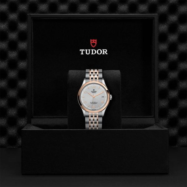 M91451 0001 tudor watch carousel 4 4 10 2023 1