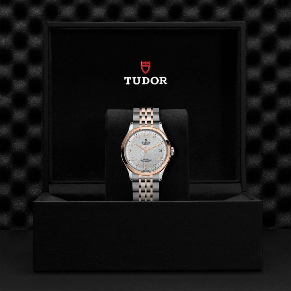 M91451 0002 tudor watch carousel 4 4 10 2023 1