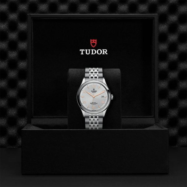 M91550 0001 tudor watch carousel 4 4 10 2023 1