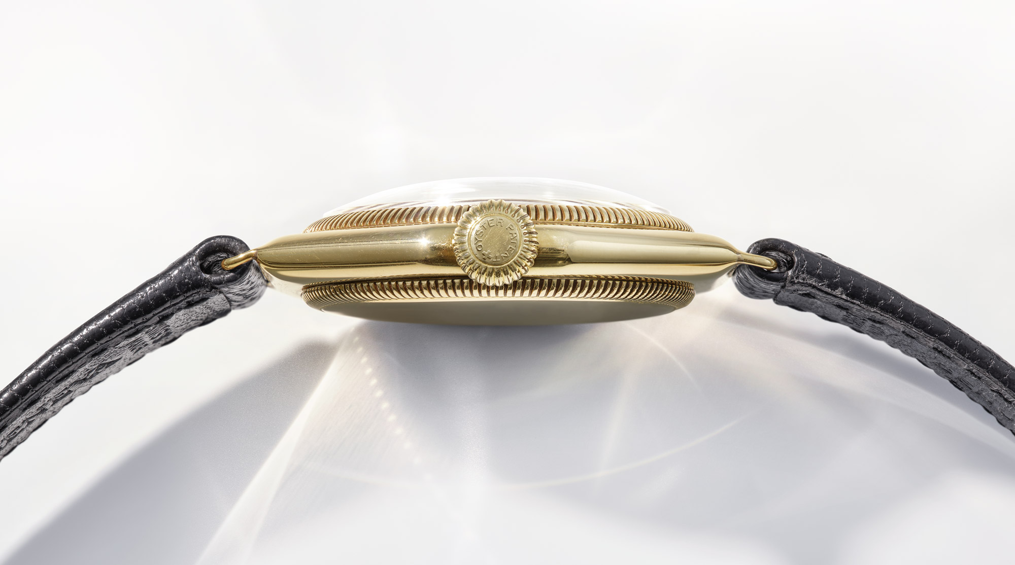 Side View of Rolex Oyster Perpetual - Hung Cheong
